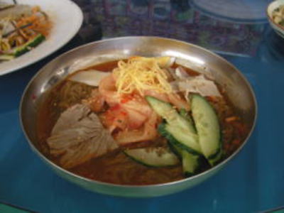 朝鮮料理の冷麺